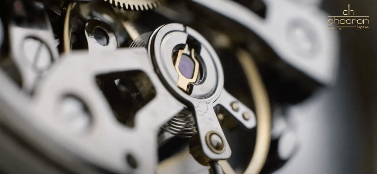 Cómo funciona el tourbillon de mi reloj
