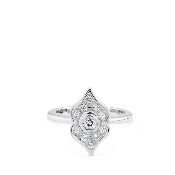 Sortija_Al-Ándalus_de_oro_blanco_con_diamantes_talla_brillante_vista_frontal