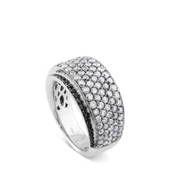 Sortija de oro blanco ancha con diamantes ice y negros