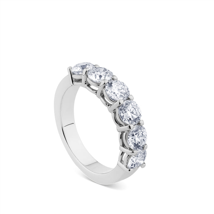 Media alianza de oro blanco con 6 diamantes de 2,33 quilates engastados en garra _ J3481SB