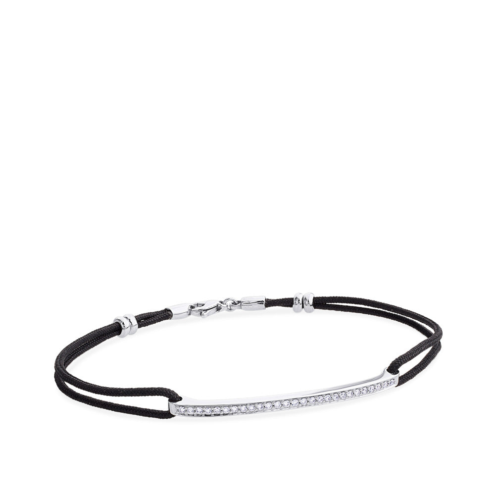 Pulsera de oro blanco y cordón negro con hilera de diamantes