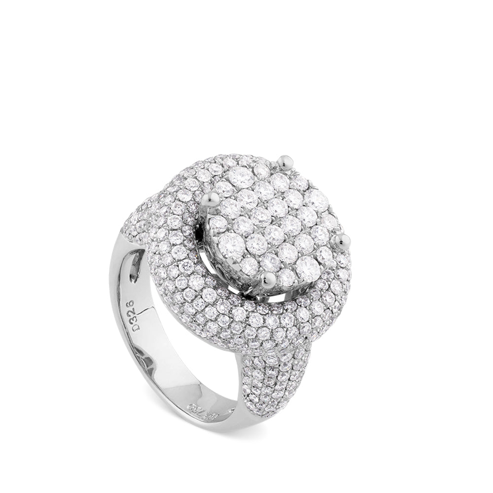 Sortija de oro blanco redonda con pavé de diamantes en doble altura