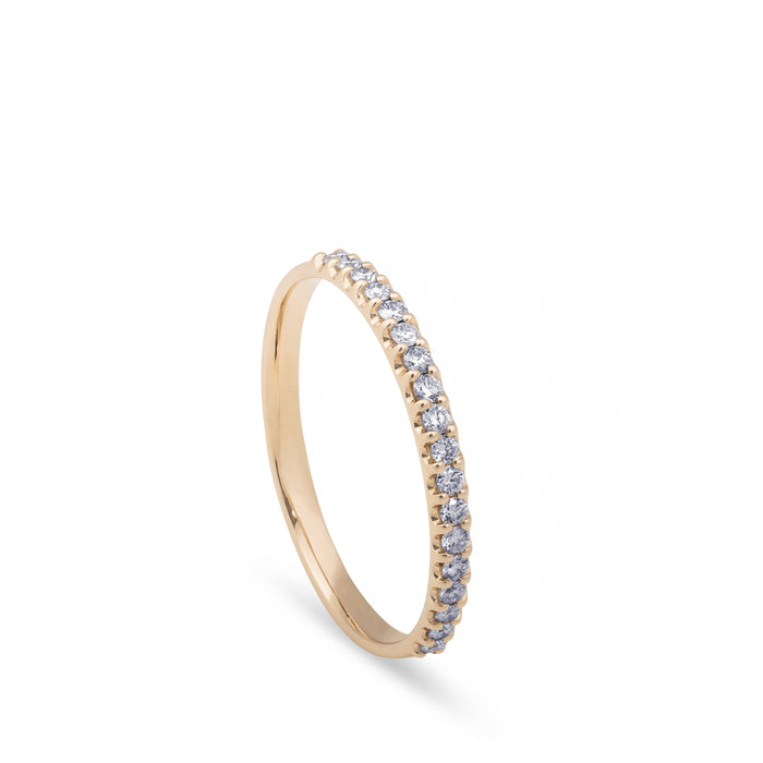 Media alianza en oro rosa y diamantes