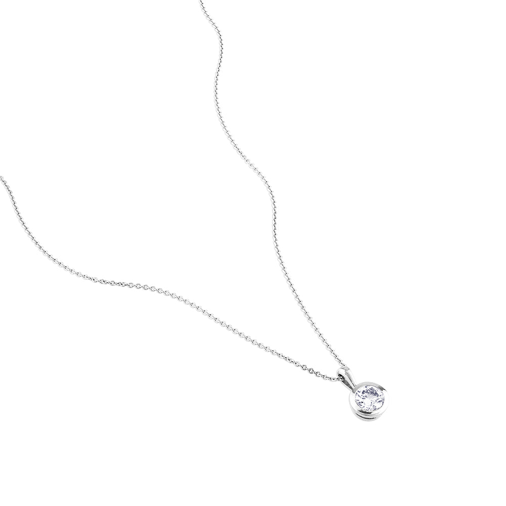 Colgante de oro blanco con chatón de 0,50 quilates