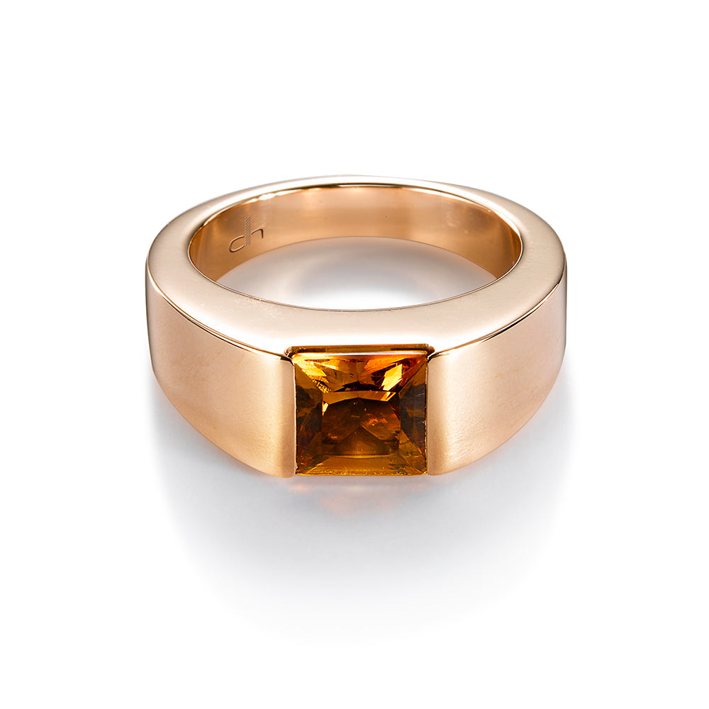 Sortija GeometriCh de oro rosa con cuarzo citrino embutido