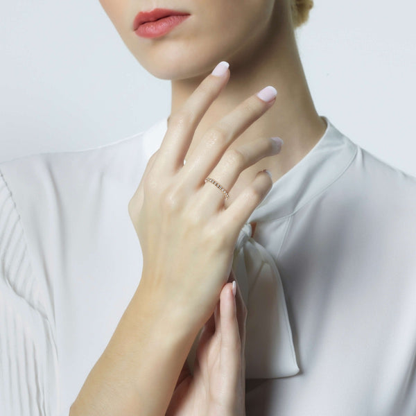 sortija-media-alianza-oro-rosa-diamantes-brillantes-garra - Ref j5133sb Chocrón Joyeros