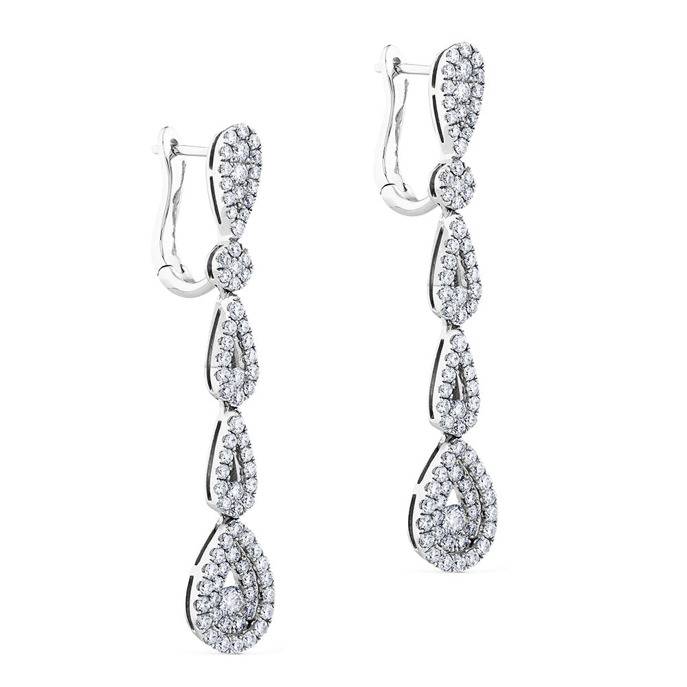 Pendientes largos de oro blanco con lágrimas de pavé de diamantes