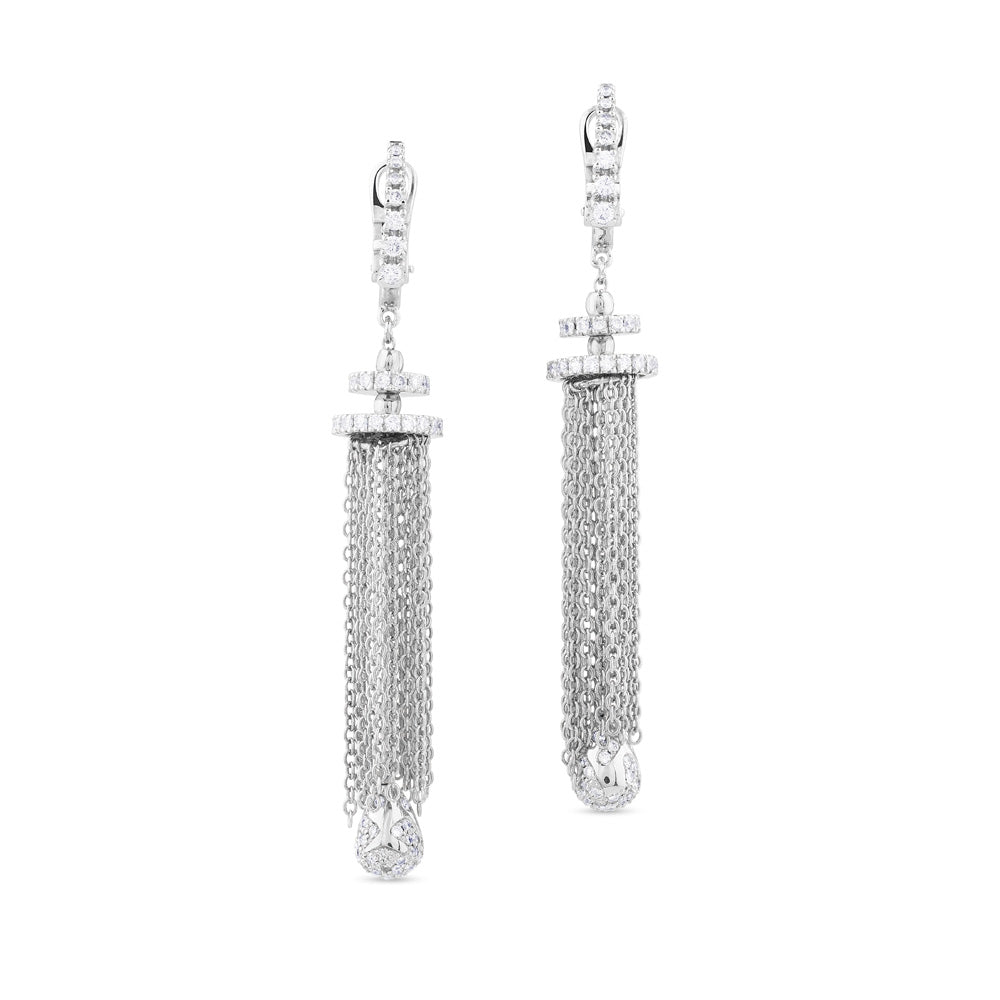 Pendientes largos de oro blanco con cadenas y pavé de diamantes