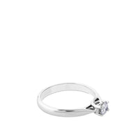 Solitario "Olivia" de oro blanco con diamante talla brillante 0.17 quilates