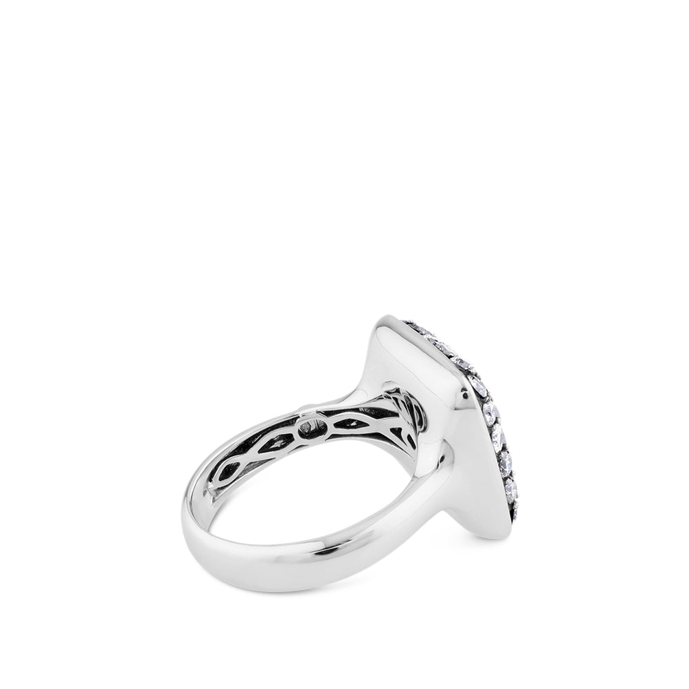 Sortija de oro blanco cuadrada con diamantes ice en degradé