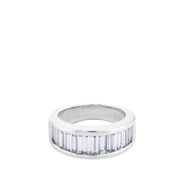 Media alianza de oro blanco  y diamantes en carril talla baguette de 2,03 quilates