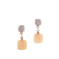 Pendientes largos de oro rosa con diamantes y ópalo rosa