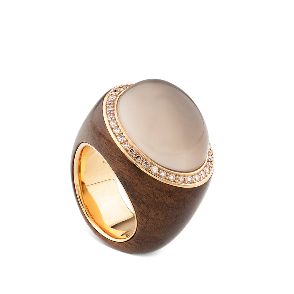 Sortija de madera marrón oscuro y oro rosa con cuarzo fumé y orla de diamantes