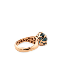 Sortija Sissi Io Amo de oro rosa con cuarzo azul y pavé de diamantes