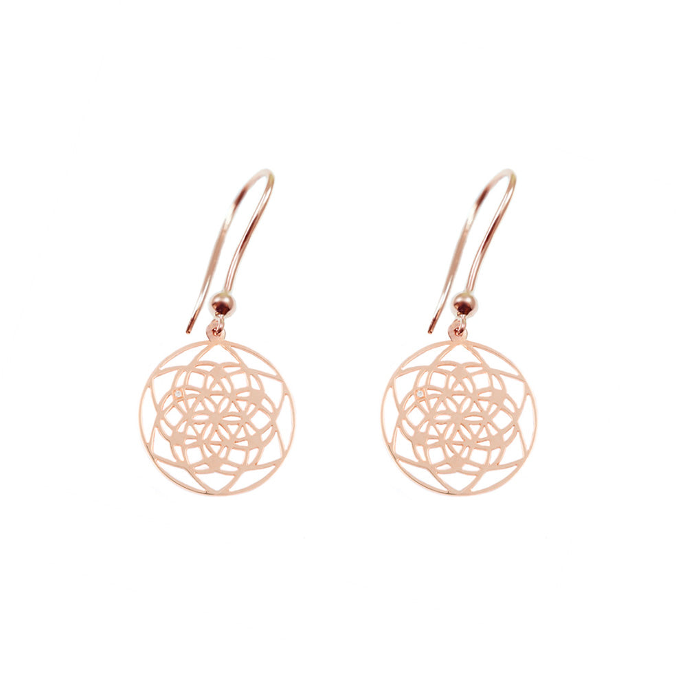 Pendientes Flower of life de oro rosa con un discreto diamante