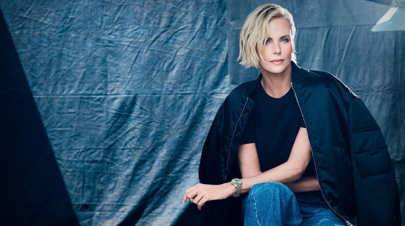 Relojes Navitimer de Breitling, los preferidos de Charlize Theron