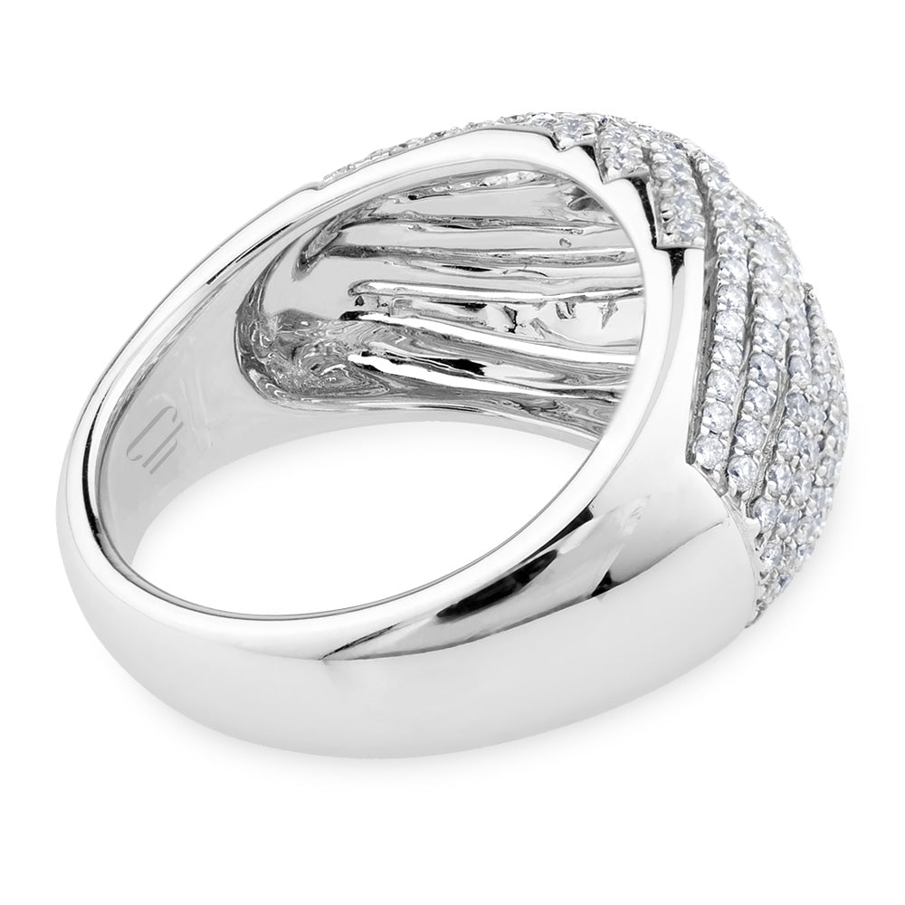MUJER-CHOCRON-SORTIJA-ANCHA-ORO-BLANCO-ONDAS-PAVE-DE-DIAMANTES-03