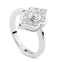 Sortija_Al-Ándalus_de_oro_blanco_con_diamantes_talla_brillante