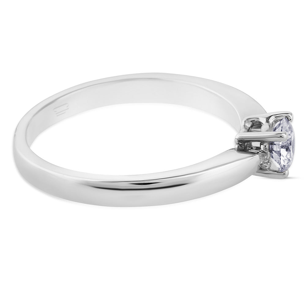 Solitario "Annabella" de oro blanco con diamante talla brillante de 0.17 quilates