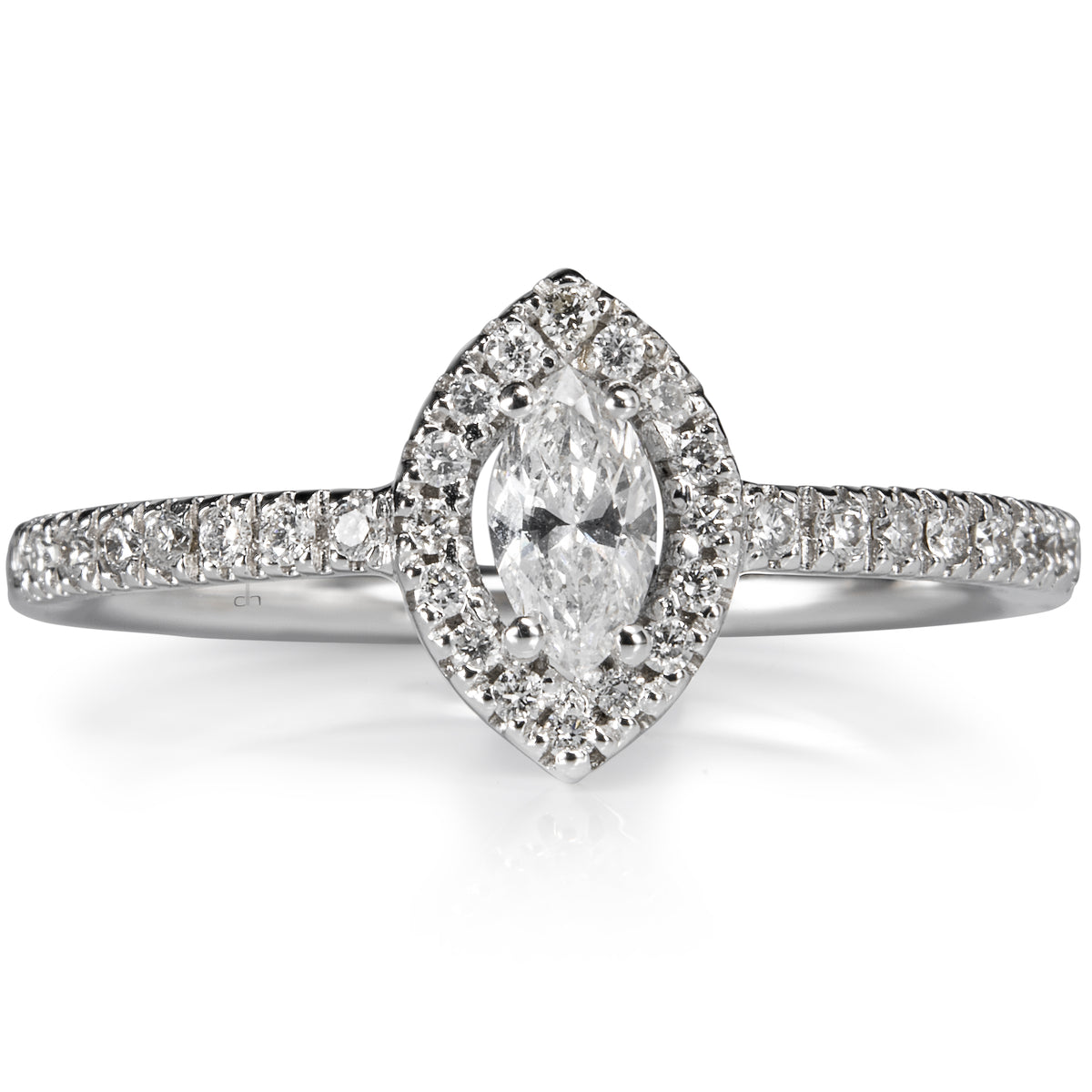 Sortija de oro blanco con diamantes talla brillante y diamante central talla Marquise