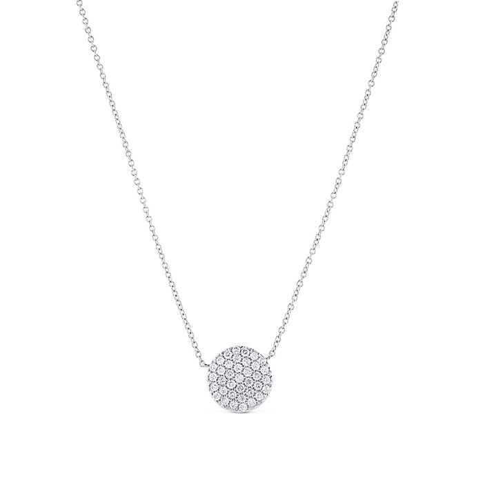 Colgante de oro blanco con círculo de pavé de diamantes