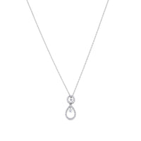 Colgante de oro blanco con círculo y lágrima de pavé de diamantes y dos diamantes al aire