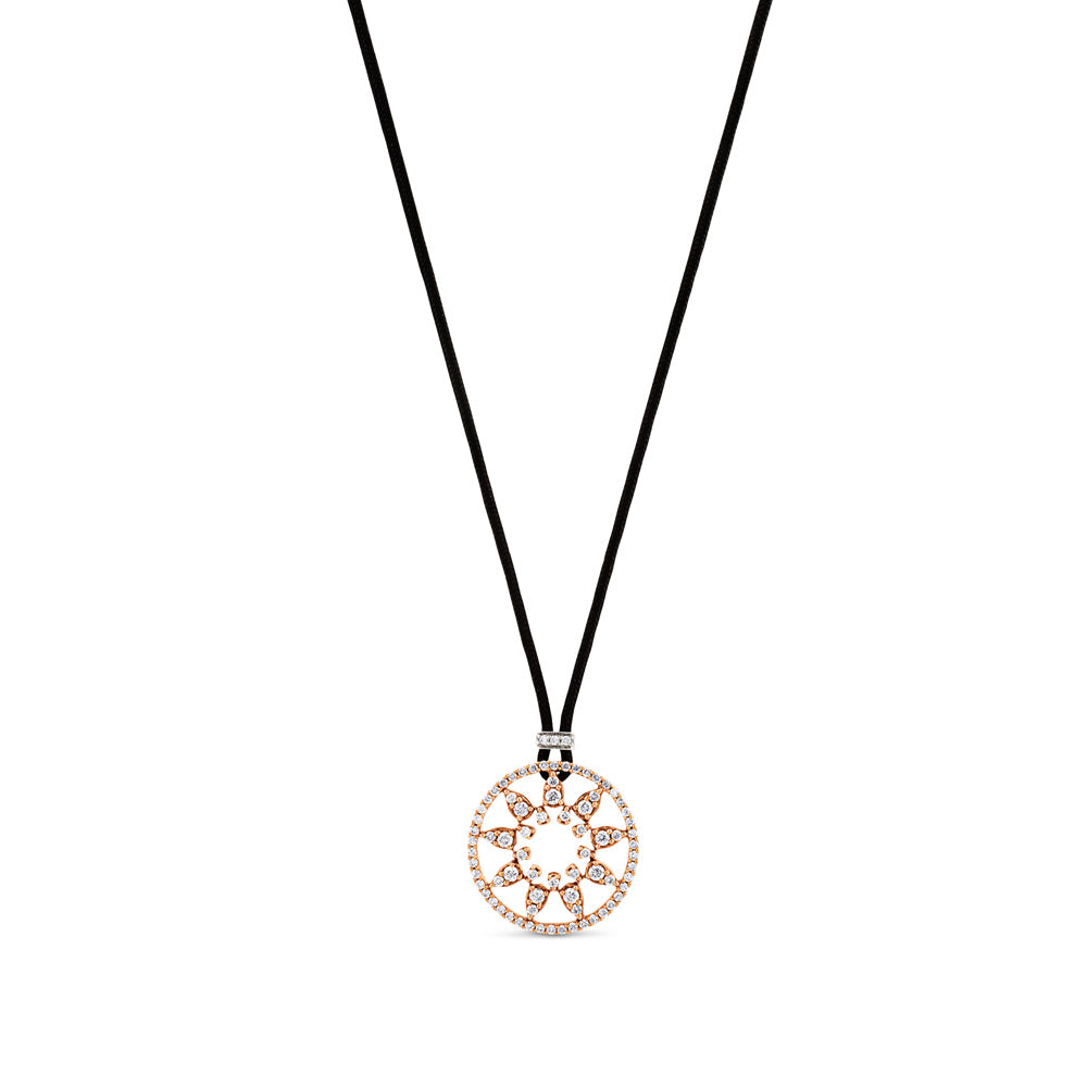 Colgante de oro rosa en forma de copo de nieve de pavé de diamantes