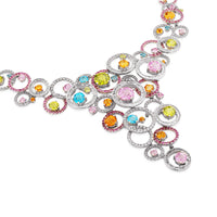 Collar de oro blanco con diamantes y piedras de colores