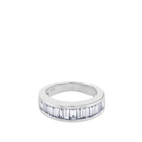 Media alianza de oro blanco  y diamantes en carril talla baguette de 1,18 quilates
