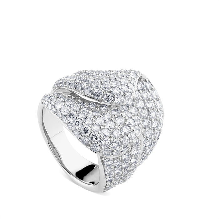 Sortija ancha de oro blanco con pavé de diamantes
