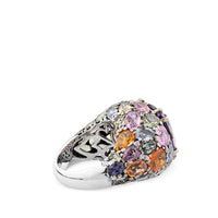 Sortija de oro blanco con diamantes y zafiros multicolor