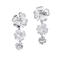 Pendientes "Clover" largos de oro blanco con diamantes