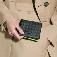 Montblanc_Extreme_3_0_Cartera_para_6_tarjetas_negro_vista_modelo