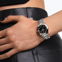 Omega_Seamaster_Aqua_Terra_150M_esfera_negra_30mm_vista_modelo