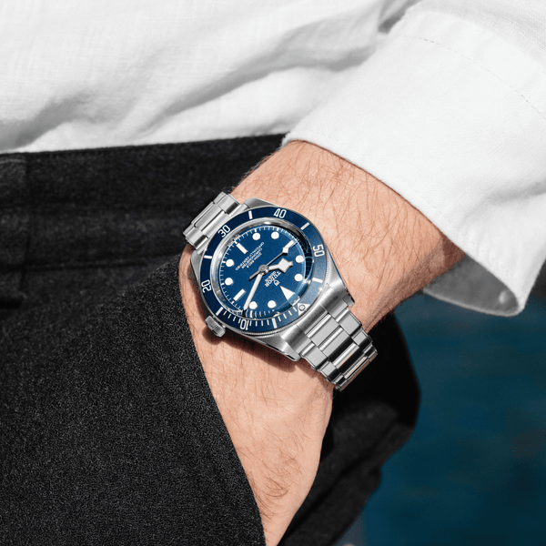 Tudor_Black_Bay_58_Fifty_Eight_Navy_Blue_Acero_39mm_vista_modelo