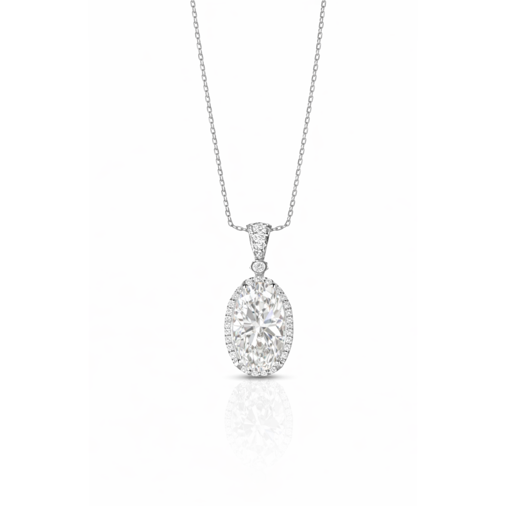 The_Solitario_colgante_de_oro_blanco_con_diamante_central_5cts_talla_oval_y_pavé_de_diamantes