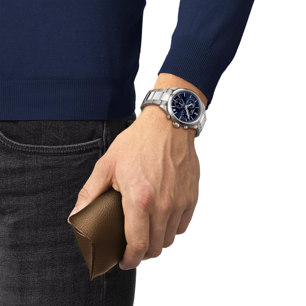 Tissot_PR_100_Chrono_esfera_azul_40mm_t1504171104100_vista_modelo