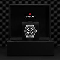 Tudor Black Bay bisel negro caucho 41mm COSC