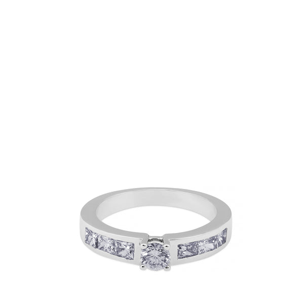 Solitario "Sofía" de oro blanco con diamante central talla brillante y baguettes en montura