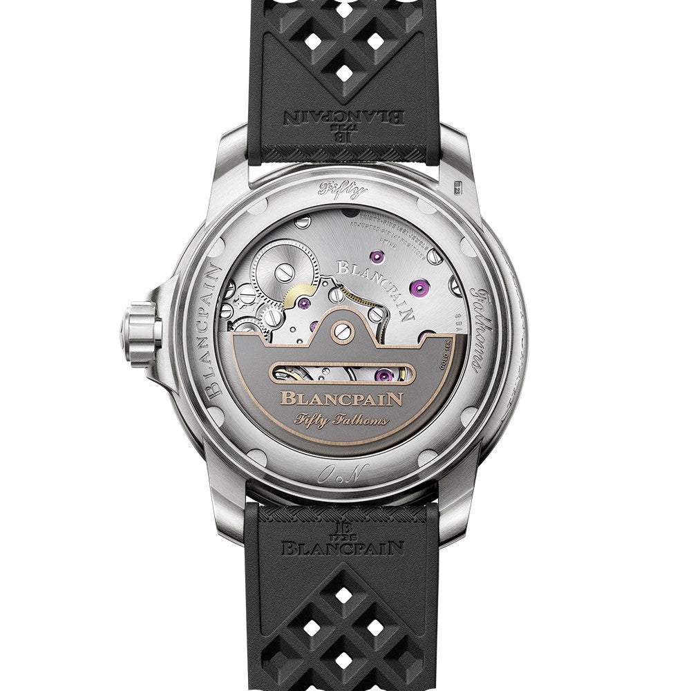 BlancPain_Fifty_Fathoms_Automatique_esfera_negra_caucho_vista_posterior_501012B30B64B