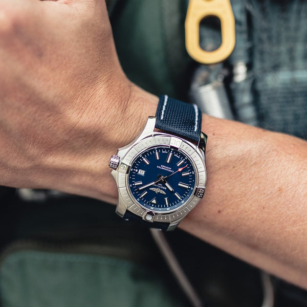 breitling-avenger-automatic-soldier-azul-vista-modelo-43mm-a17318101c1x1