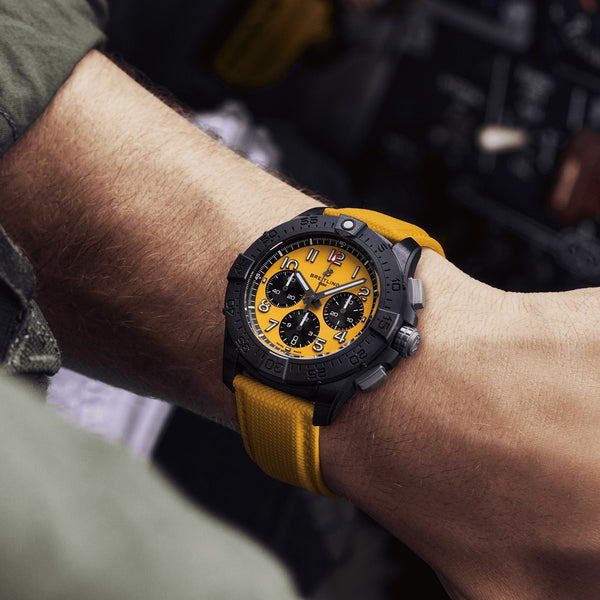 breitling-avenger-b01-chronograph-44-night-mission-soldier-modelo-sb0147101i1x1-chocron