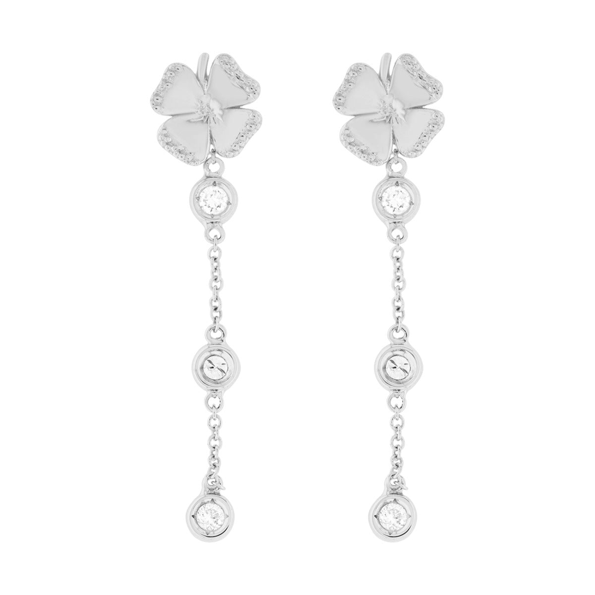 Pendientes "Clover" largos en cadena de oro blanco con diamantes