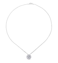 Colgante de oro blanco con círculos de pavé de diamantes