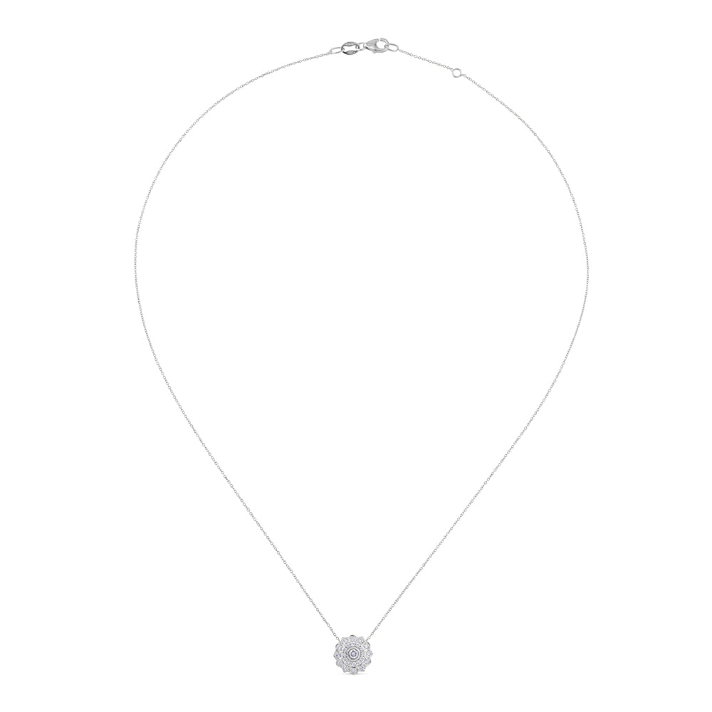 Colgante de oro blanco con flor de diamantes