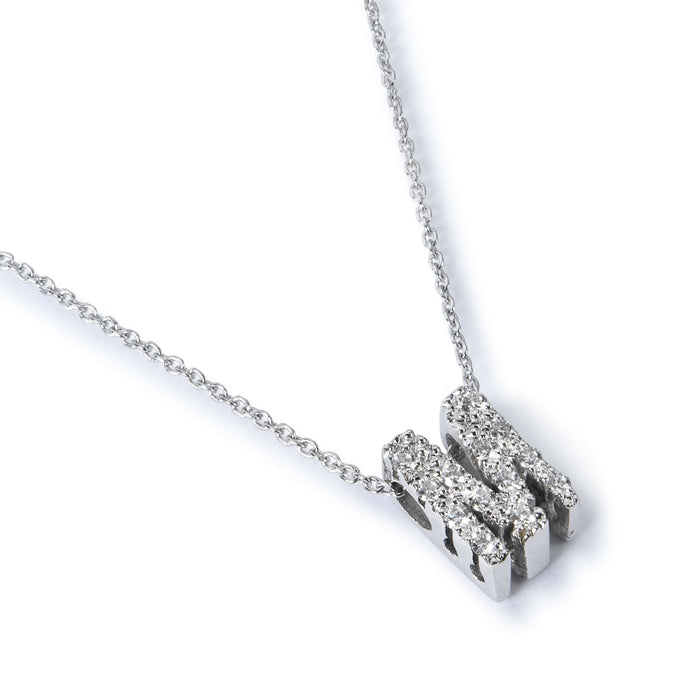 Colgante_letra_m_oro_blanco_diamantes_ Ref J5416CLB_Chocrón Joyeros