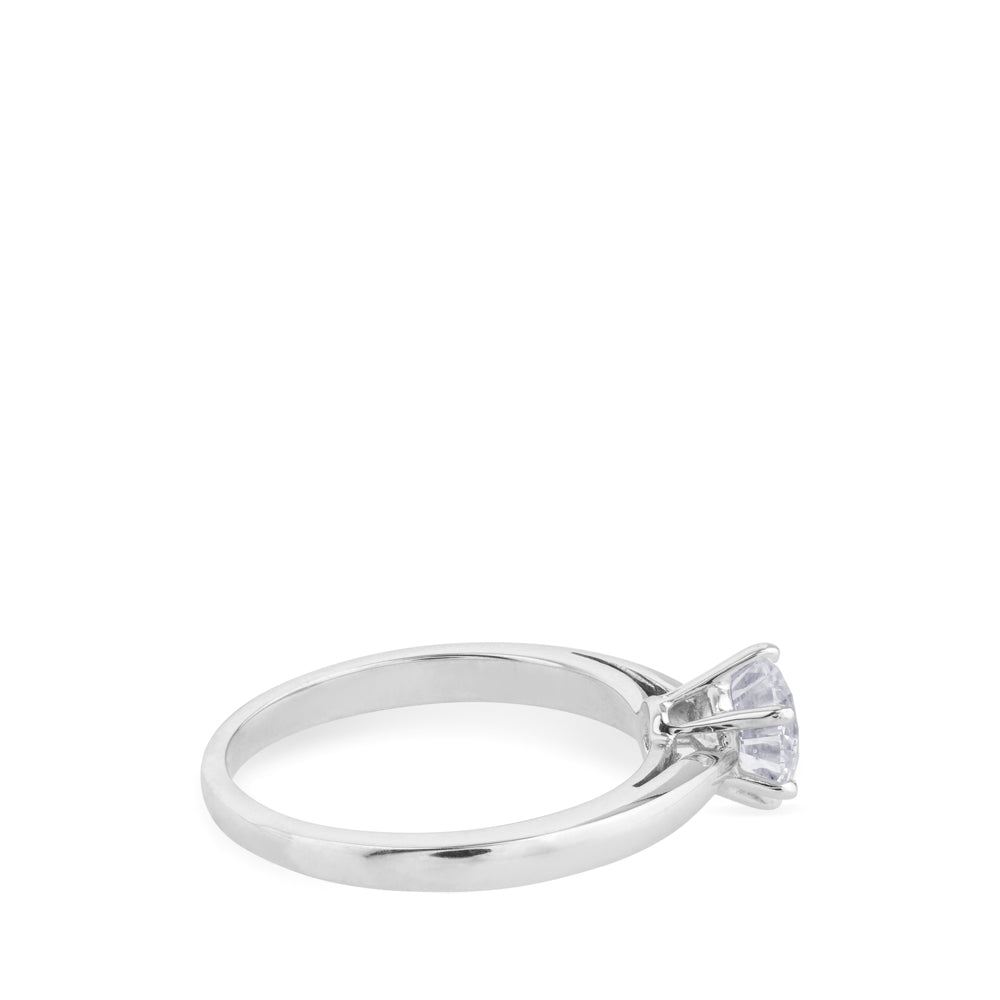 Solitario de oro blanco de 0,57 quilates engastado en 6 garras