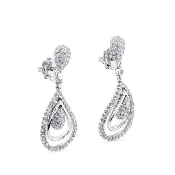 Pendientes largos de oro blanco con lágrimas uniformes de pavé de diamantes