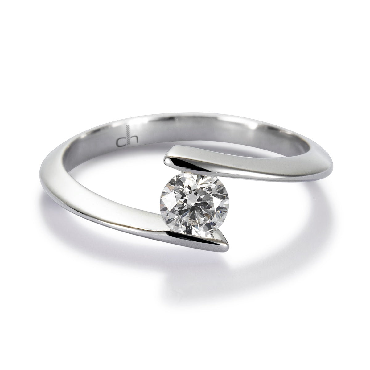 Solitario "Encuentro" de oro blanco con diamante talla brillante de 0.42 quilates