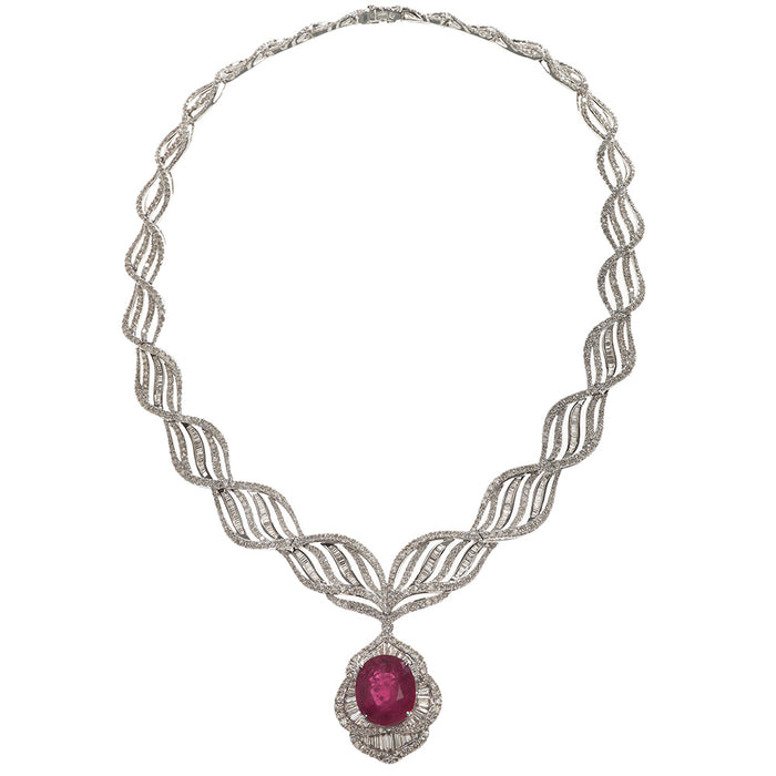 Collar "Colección Privada" de oro blanco con diamantes y rubí